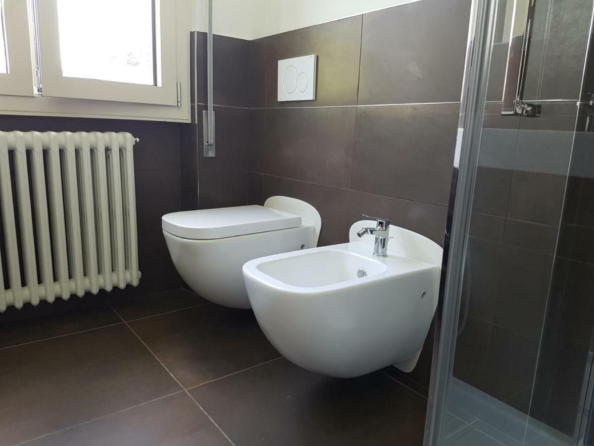 Casa Savoia Apartment Десенцано дел Гарда Екстериор снимка