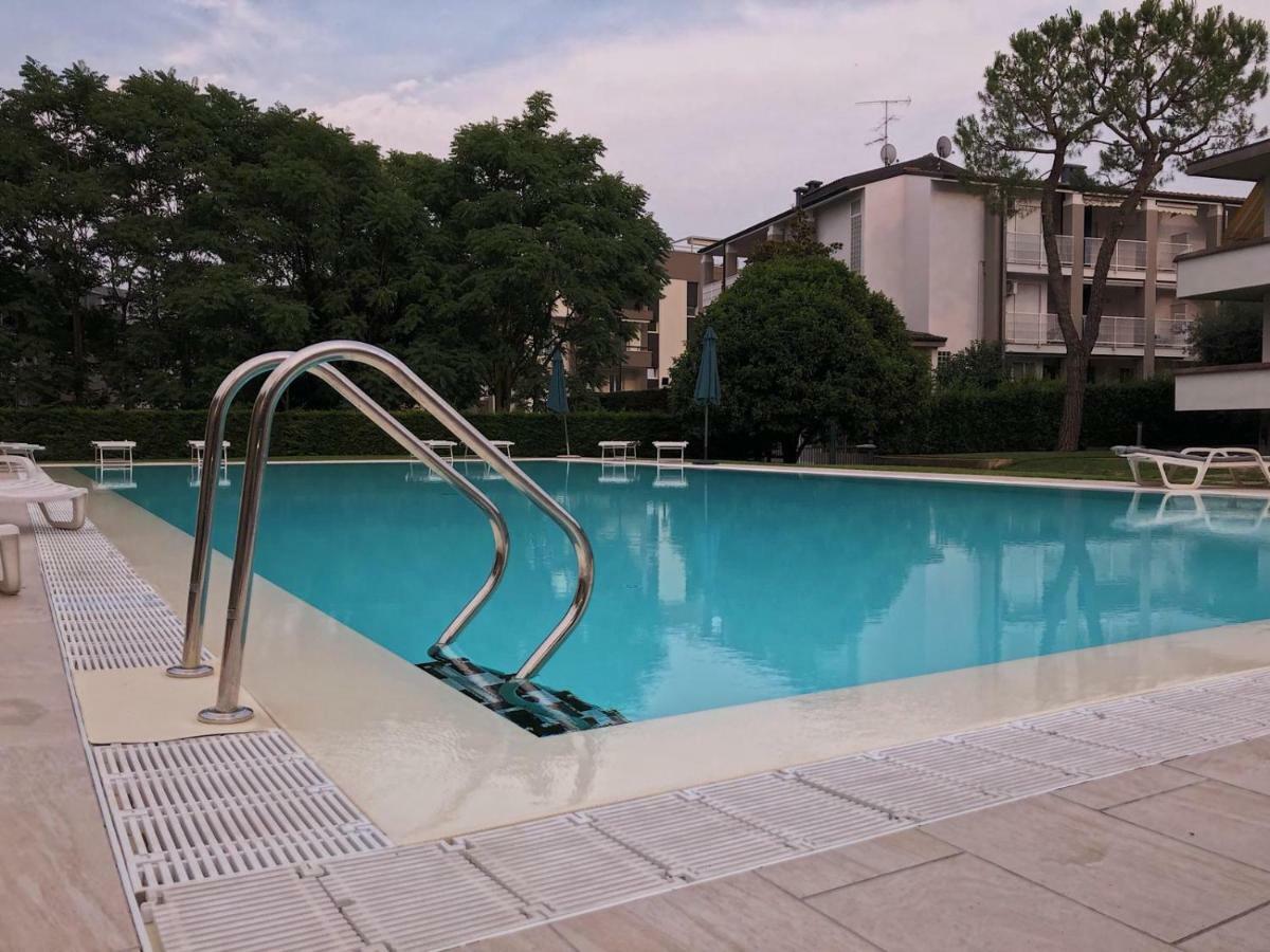 Casa Savoia Apartment Десенцано дел Гарда Екстериор снимка